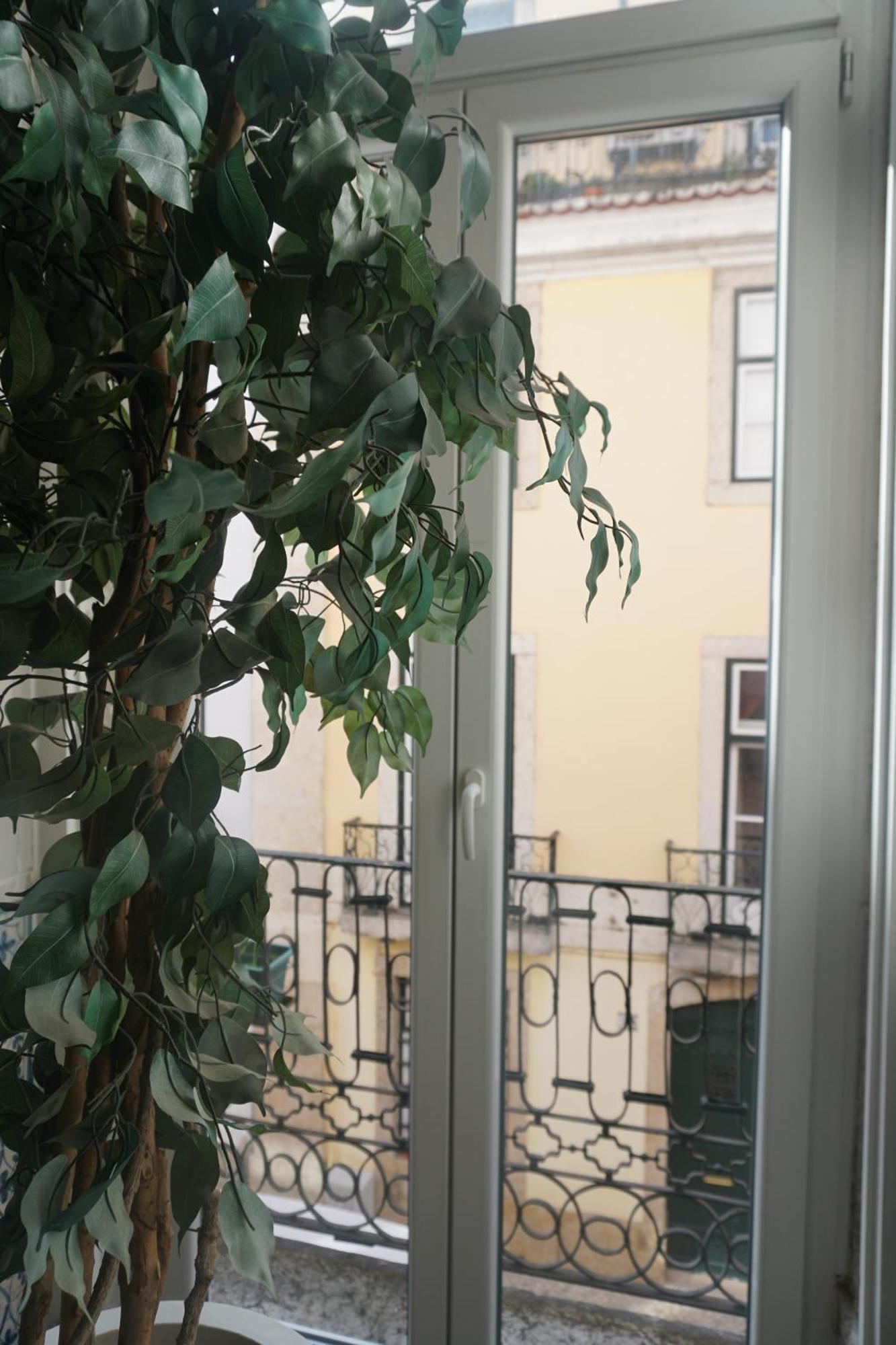 Lost Inn Lisbon Hostel Ngoại thất bức ảnh